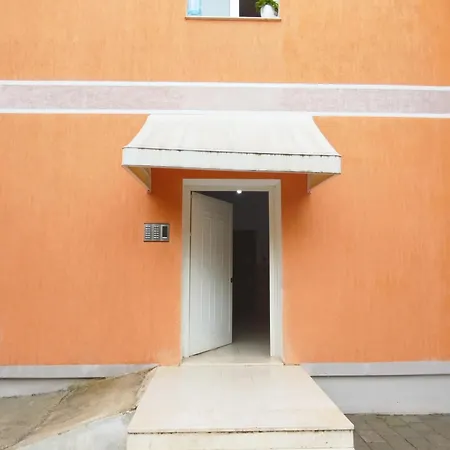 Spacious Comfortable *